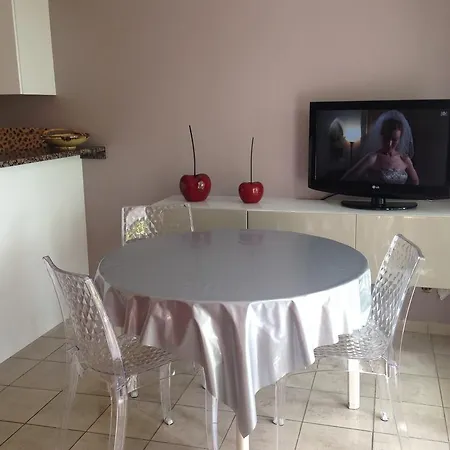 Apartament Joli T2 Proche De La *