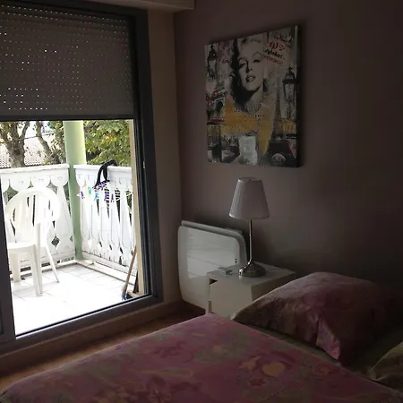 Apartman Joli T2 Proche De La