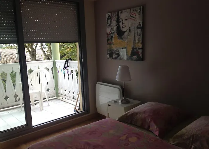 Lejlighed Joli T2 Proche De La